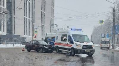 В Пензе к месту ДТП на Окружной прибыли три машины скорой помощи