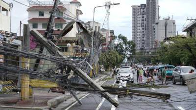 Число жертв тайфуна на Филиппинах превысило 30 человек