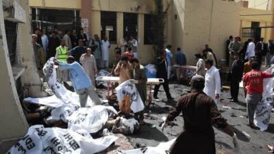 Число погибших при взрыве на юге Пакистана возросло до 16