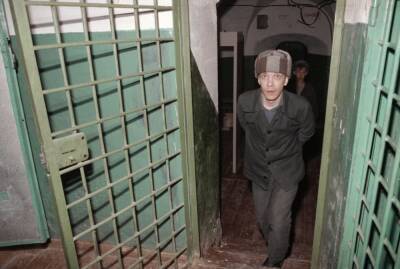 В колонии Свердловской области один из осужденных организовал ячейку "А.У.Е." - Русская семерка