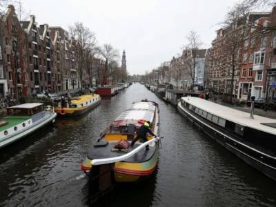 В Нидерландах планируют ввести строгий рождественский карантин