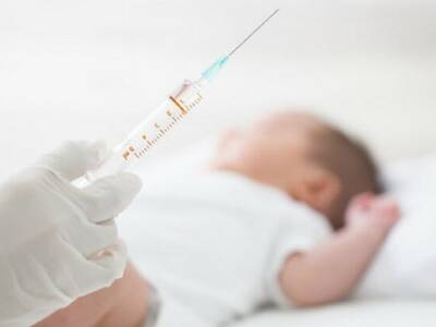 В Южной Корее семимесячного младенца по ошибке привили от коронавируса