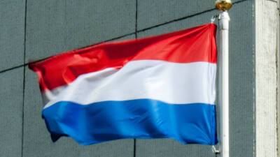 Жителям Нидерландов разрешили принять на праздники не более четырех гостей