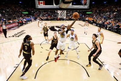 НБА: Торонто с Михайлюком обыграл Голден Стэйт, Милуоки проиграл Кливленду