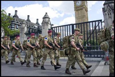Великобритания не будет отправлять военных на Украину