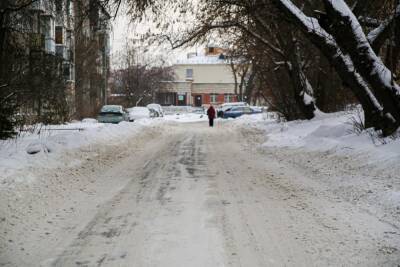 Жители Новосибирска пожаловались на состояние тротуаров после снегопада