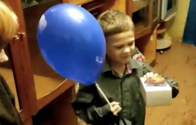 В Чернигове 8-летний Арсен и его семья получили сюрприз от полиции (Видео)