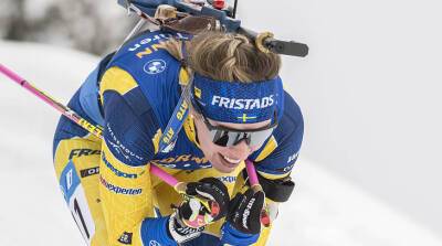 Шведка Эльвира Эберг выиграла масс-старт на этапе КМ по биатлону во Франции