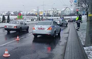 В Минске милицейское авто столкнулось с электросамокатом