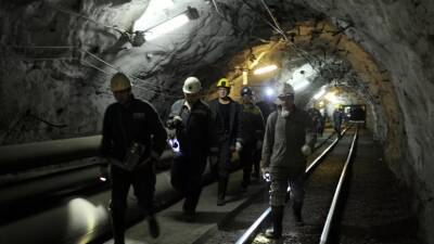 Администрация шахты в Кемеровской области сообщила об эвакуации всех горняков из-за ЧП