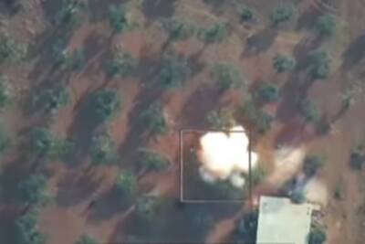 Опубликовано видео уничтожения боевиков в Сирии беспилотниками «Ланцет»