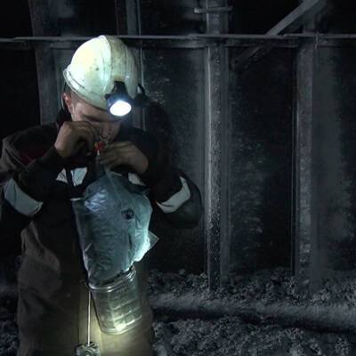 Из шахты в Кузбассе, где произошел пожар, на поверхность подняты первые 10 человек