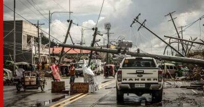 Число жертв тайфуна на Филиппинах выросло до 140
