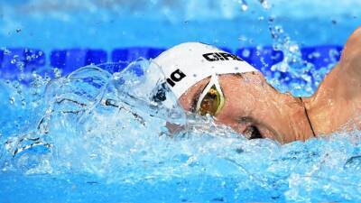 Российские пловцы завоевали серебро в эстафете вольным стилем на ЧМ в ОАЭ