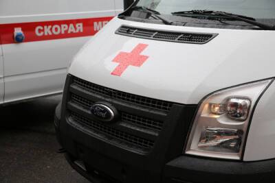 Водителя полицейского автомобиля госпитализировали после аварии на Петроградской стороне