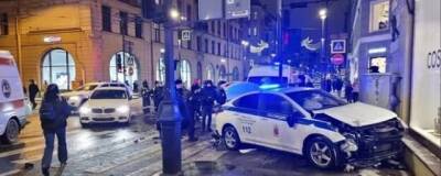 В Петербурге произошло ДТП с участием машины полиции и BMW