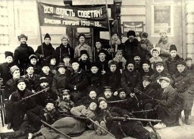 Почему советская власть ликвидировала Красную Гвардию в 1918 году - Русская семерка