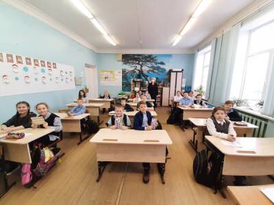 Полицейские провели занятие для школьников Тверской области
