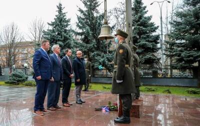 Делегация конгресса США посетила Украину в связи с возможной агрессией России