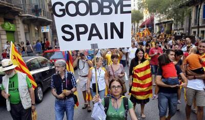 В Каталонии прошла акция протеста против обучения на испанском языке