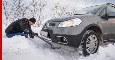 Как вытащить застрявший в снегу автомобиль: простые советы