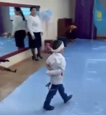 «И в детском саду расстреляли»: казахских малышей воспитывают в «свидомом» ключе