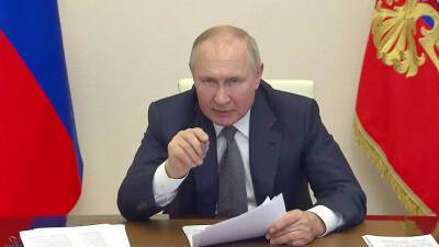 На совещании по нацпроектам Владимир Путин напомнил о персональной ответственности за результат
