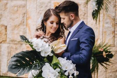 Свадебная флористика: как украсить зал и свадебный стол