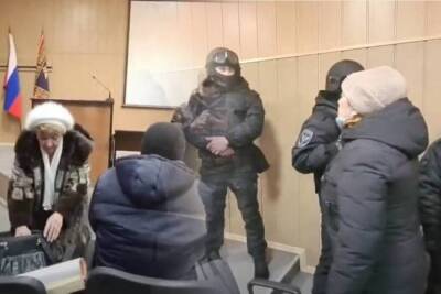 Общественник выиграл дело о незаконном удержании полицией три часа