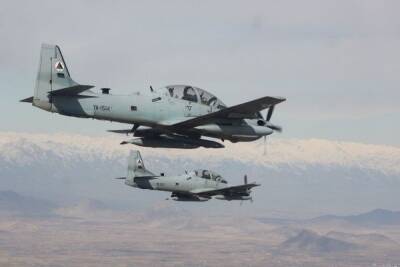 Талибы призвали Узбекистан вернуть угнанные самолеты и вертолеты