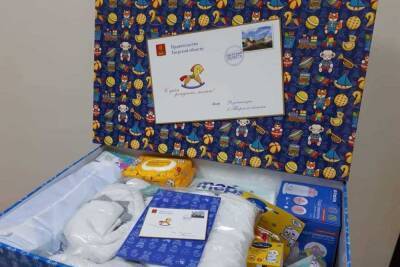 Жителям Тверской области предлагают выбрать предметы для подарка новорождённым