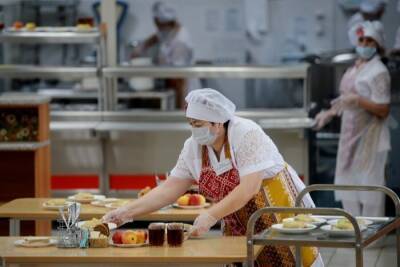 Обучение поваров организовали в Иркутской области для повышения качества питания в школах
