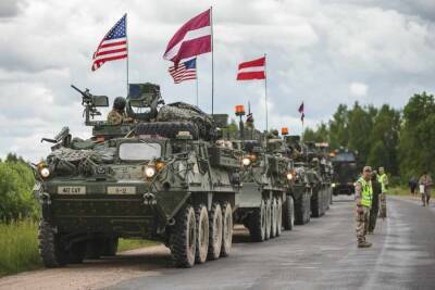 НАТО может поставить мир на грань нового противостояния – Слуцкий