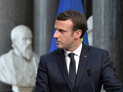 Guardian: Президент Франции обозвал премьера Британии клоуном
