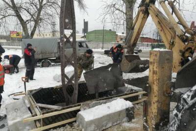 Монтаж памятника бойцам НКВД и воинам-саперам начался в Пскове