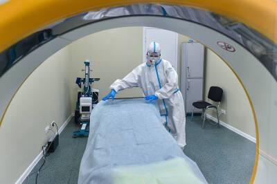 Российские врачи оценили шансы скорой победы над пандемией