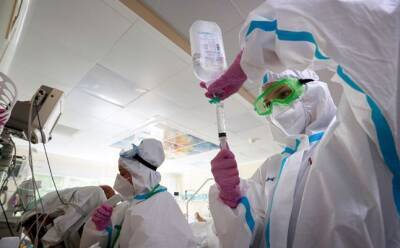 В России за сутки выявили 33 389 заразившихся ковидом