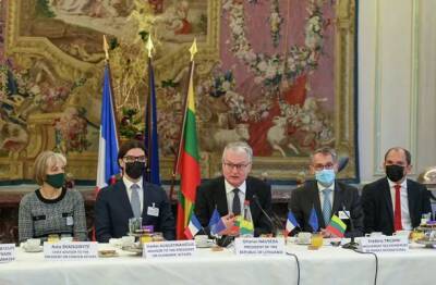Гитанас Науседа пригласил французский бизнес и назвал Литву «центром финтеха»