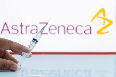Ученые выяснили, почему вакцина Астразенека вызывает опасные тромбы и мира