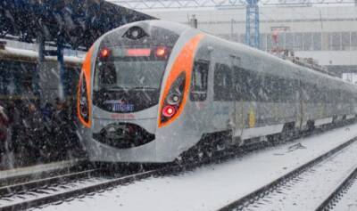 «Укрзализныця» запускает особый поезд на Новогодние и Рождественские праздники