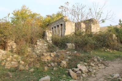 На освобожденных землях Азербайджана недавно обнаружено около 160 историко-культурных памятников - министр