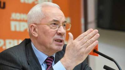 Азаров назвал чепухой заявление Зеленского о госперевороте на Украине