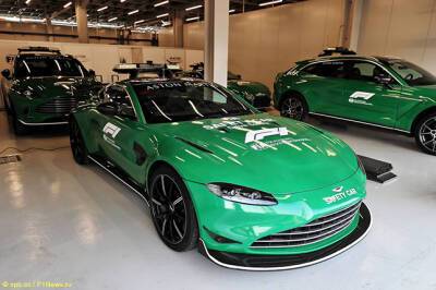 Aston Martin - Автомобиль безопасности Aston Martin изменил цвет - f1news.ru - Англия - Саудовская Аравия - county Green