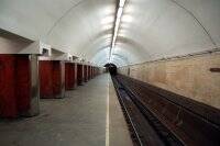 В Киеве на станции метро &#171;Дворец Украина&#187; под поезд попал человек