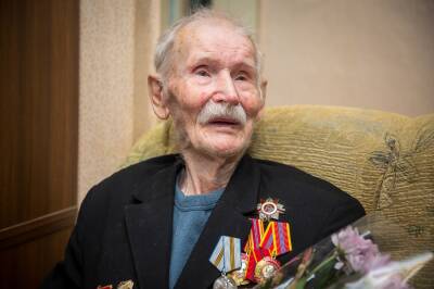 В Волхове на 104-м году жизни скончался ветеран войны Виктор Захаров