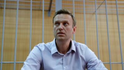 Навальный выплатил 850 тысяч рублей по делу о "клевете" на ветерана