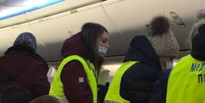 У 4-летней девочки поднялась температура выше 40 градусов во время полета из Хургады в Петербург