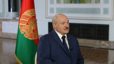 Лукашенко отказался от российского рубля в качестве единой...