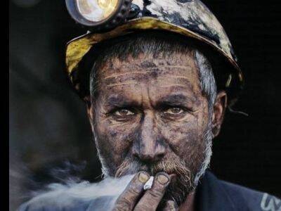 Путин поручил усилить роль профсоюзов в уголной отрасли