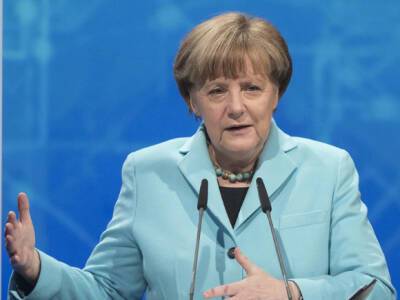 В Германии проводили Меркель с поста канцлера под панк-рок (видео)